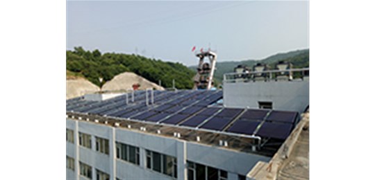 員工宿舍太陽能熱水系統(tǒng)搭配什么輔助能源比較好？